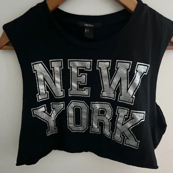 Vintage Forever 21 Silver New York Graphic Muscle Crop Top Made in USA Size S - Picture 1 of 6